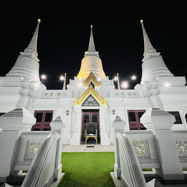 เจดีย์งดงาม