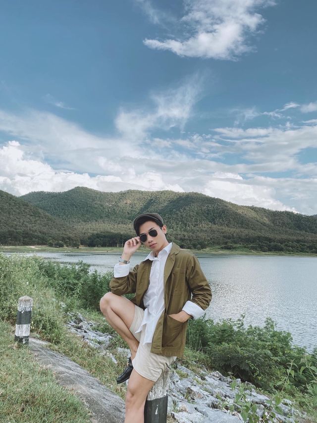 อ่างเก็บน้ำสุดชิค นั่งชิล ถ่ายรูป แนววินเทจ 😎🍃
