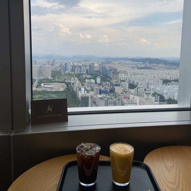대전 신세계백화점 38층 스타벅스 야경