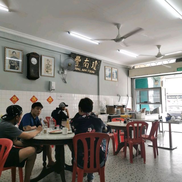 Hing Nam Foong, Traditional Chinese Kopitiam