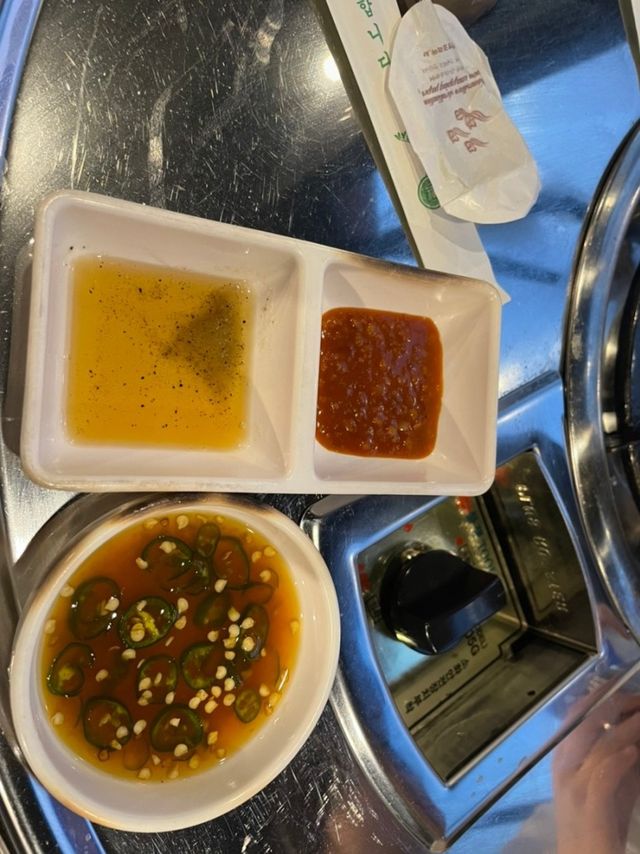 평일에도 웨이팅 필수! 신촌부추곱창