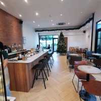 Assorted pies, drinks to enjoy@chill cafe 
