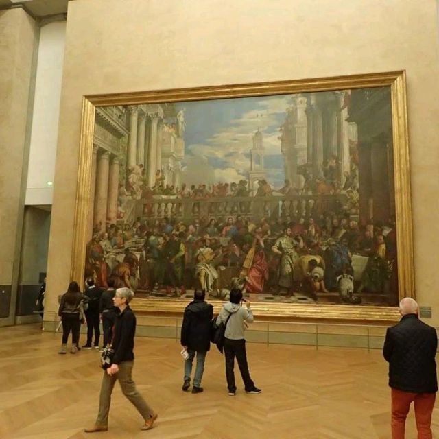 Lourve - The World Most Popular Musuem