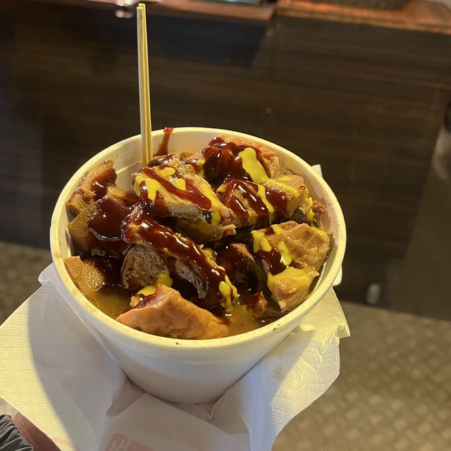 大排長龍嘅牛雜店 大排長龍嘅牛雜店