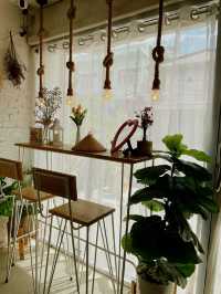 Cocoa Chic Cafe, a cozy space for traveler