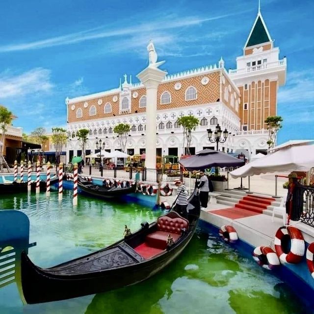 Alot of fun at Venezia hua hin