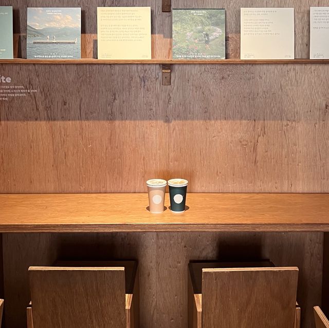 韓国/ソウル【蚕室】本を読む方へ向けたカフェ📚🌳