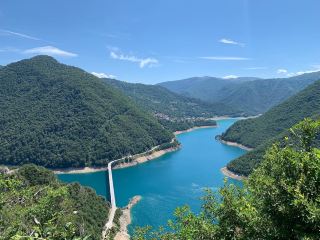 黑山景點-皮瓦湖景觀台