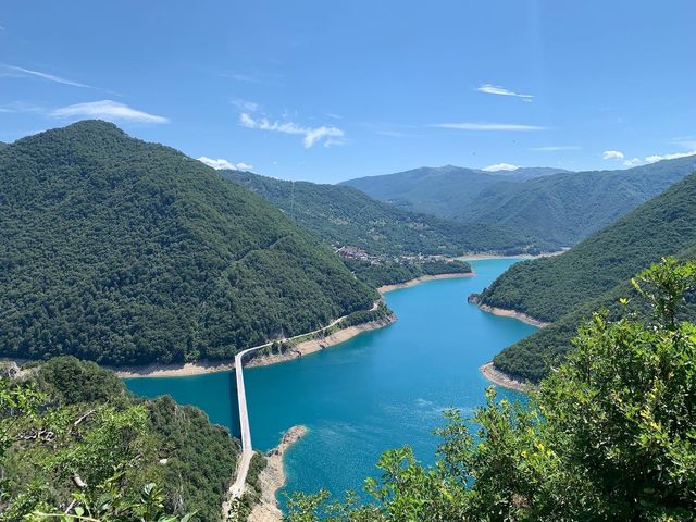 黑山景點-皮瓦湖景觀台