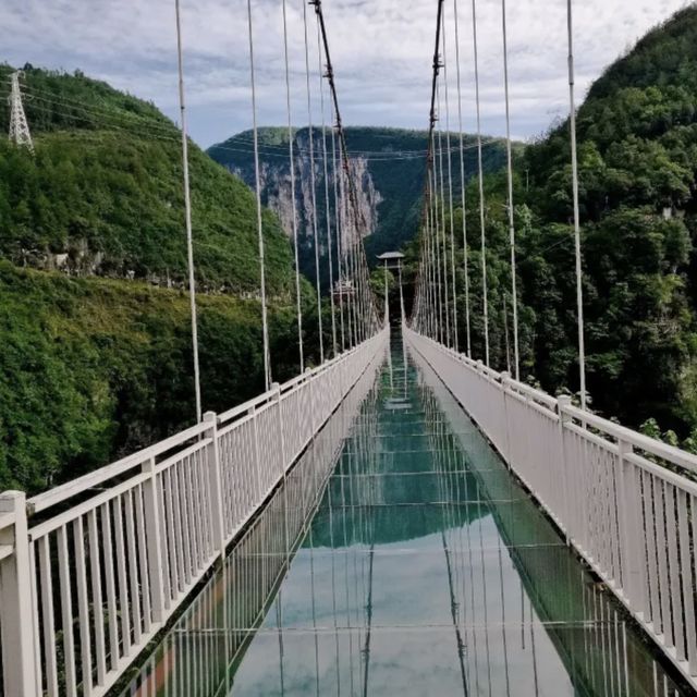 glass bridge of shiniuzhai