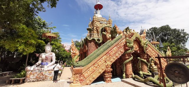 พาไปชมวัดรัตนเนตตาราม (วัดล้านหอย) 