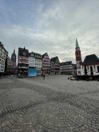 Frankfurt Roman Square