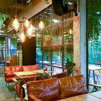 ร้านอาหารและคาเฟ่นั่งชิล ฟังเพลง ไปได้ทั้งครอบครัว