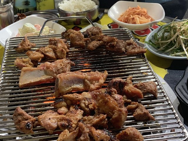봄이라서 가능한 성수갈비골목 야외테이블 