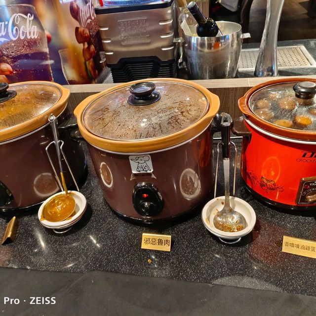 【台北吃到飽】狂野麻神麻辣火鍋，有現煎牛排的麻辣鍋吃到飽耶！