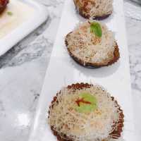 🫖🍴東區必吃港式茶餐廳🇭🇰 HOLLYWOOD STREET 荷李活茶街 (SOGO忠孝店) 🥧💚