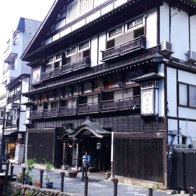 銀山溫泉