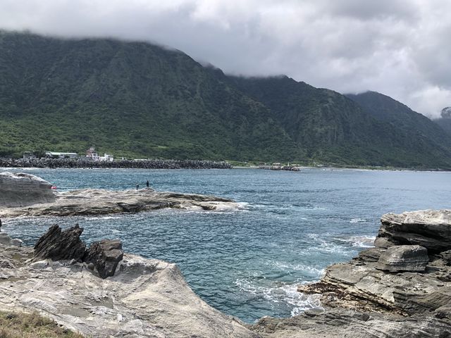 台東石梯坪😍長期侵蝕海蝕景👏🏻大自然鬼斧神工