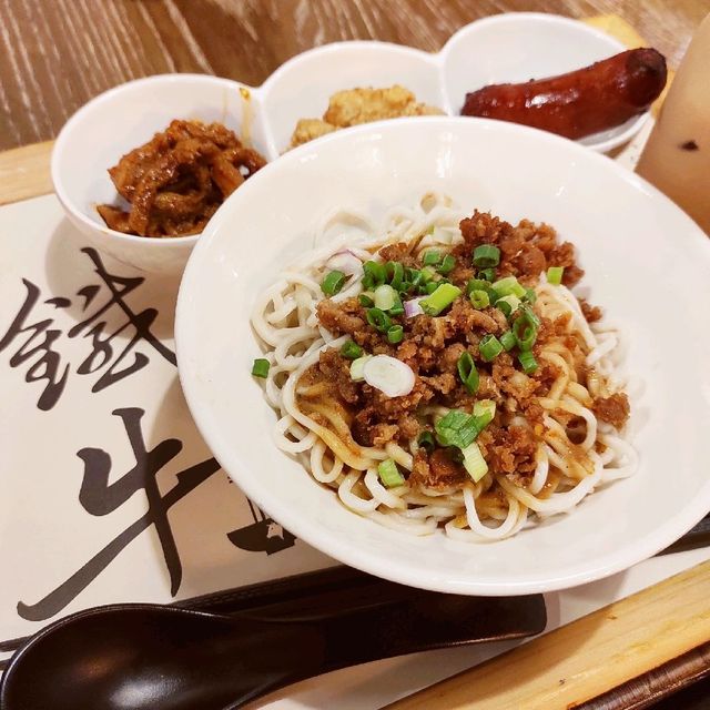 下午茶價錢抵 但環境衛生差