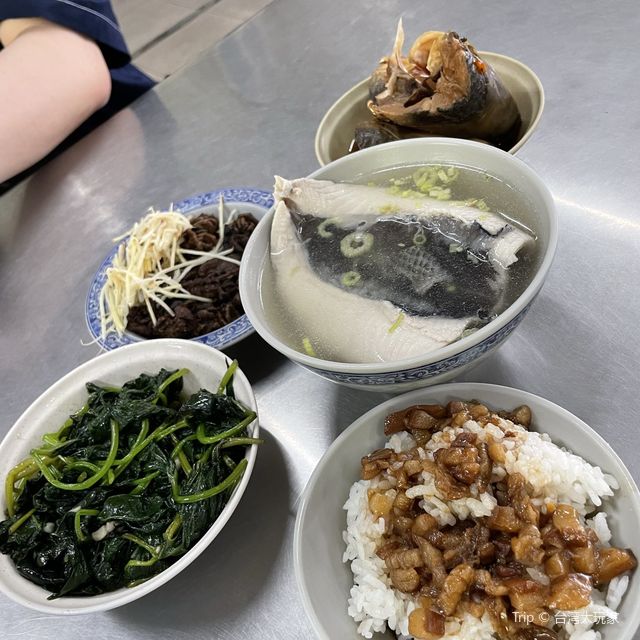 台南當地人必推美食之一 王氏魚皮 魚湯香甜好喝👍