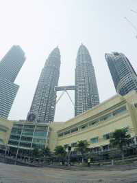 ตึกแฝดปิโตรนาส(Petronas Twin Towers)