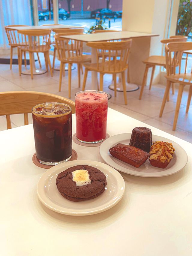입이 즐거운 동네 카페✨도도록