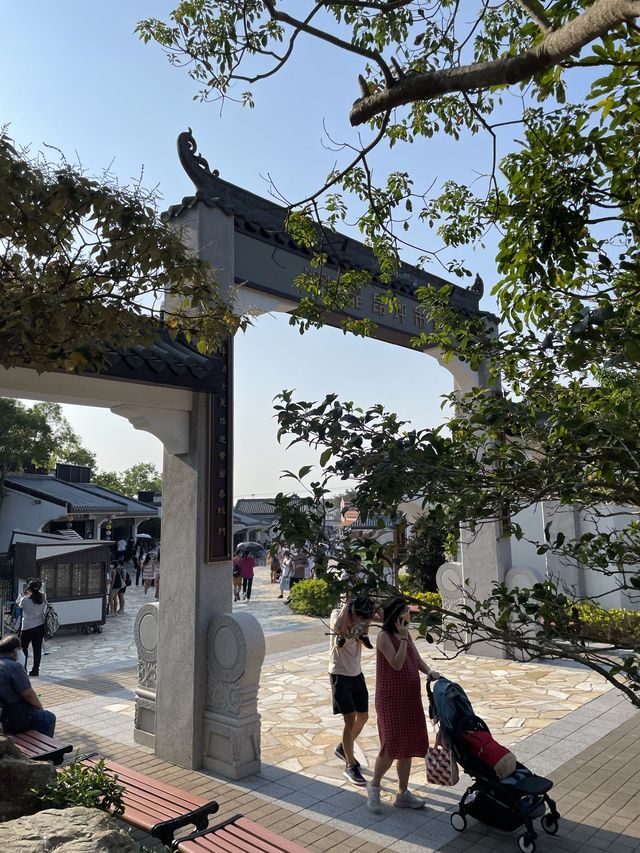 昂坪市集