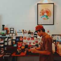 ร้านกาแฟสไตล์วินเทจ 📌Tujohbelas.1 