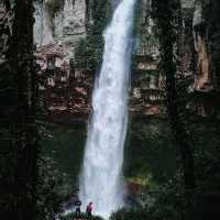 air terjun putri malu