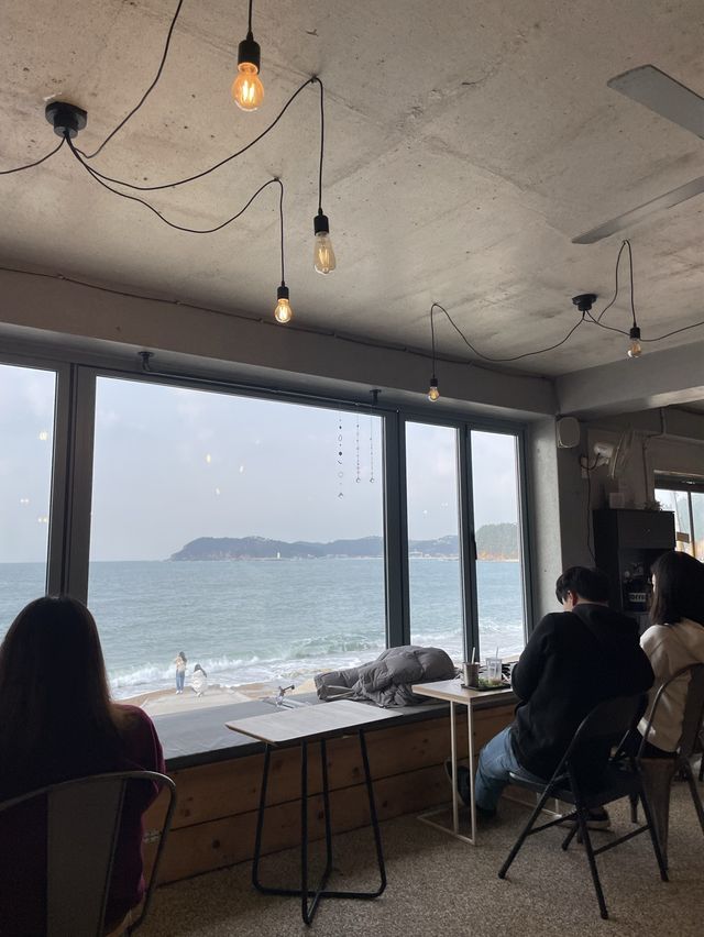 태안 바다 보며 즐기기 :: 해피준 카페☕