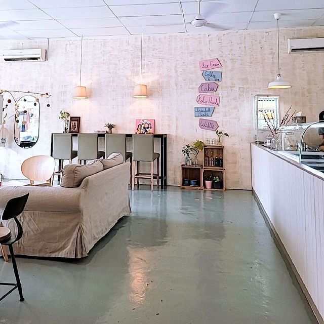 Good place to beat the heat & relax 🍦