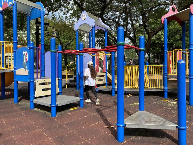 賈炳達道公園