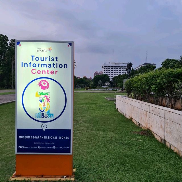 Tugu monument national (Monas)