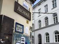 คาเฟ่เก๋ ๆ Alchemia ย่าน Jewish quarter in Krakow