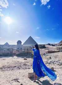 Egyptian pyramids, black and white desert tour.