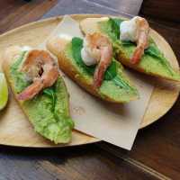 คาเฟ่เคโอบี (Café K.O.B) 