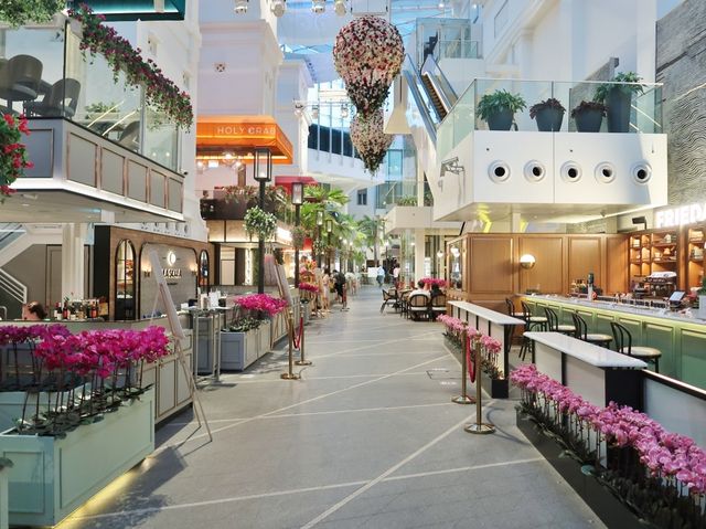 Broadway American Diner, Capitol Kempinski