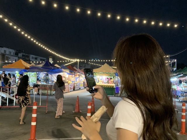 バンコク　タノンスクンビット71通りにあるナイトマーケットで飲んだくれ🍻✨