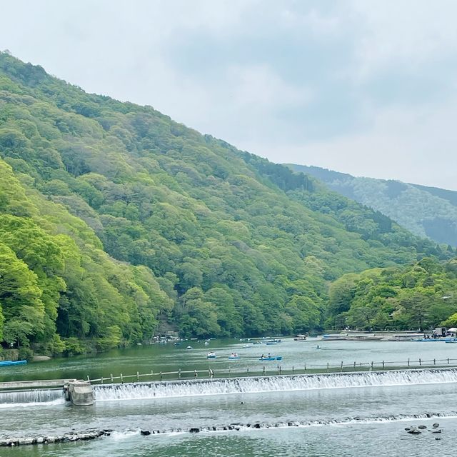 【京都】嵐山　手漕ぎ❣️青いボート✨