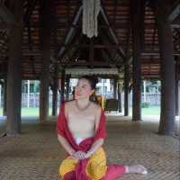 มาแอ่วเจียงใหม่ ก่อขอเก้บ ฮูปชุดคนเมืองจ้าววว