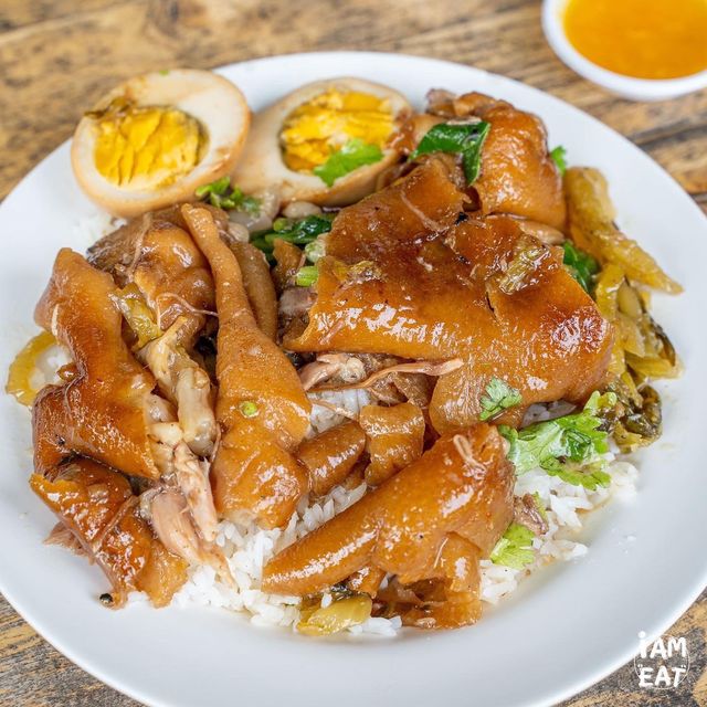 ร้านข้าวขาหมูเจ้าเด็ดเจ้าดังย่านนวมินทร์