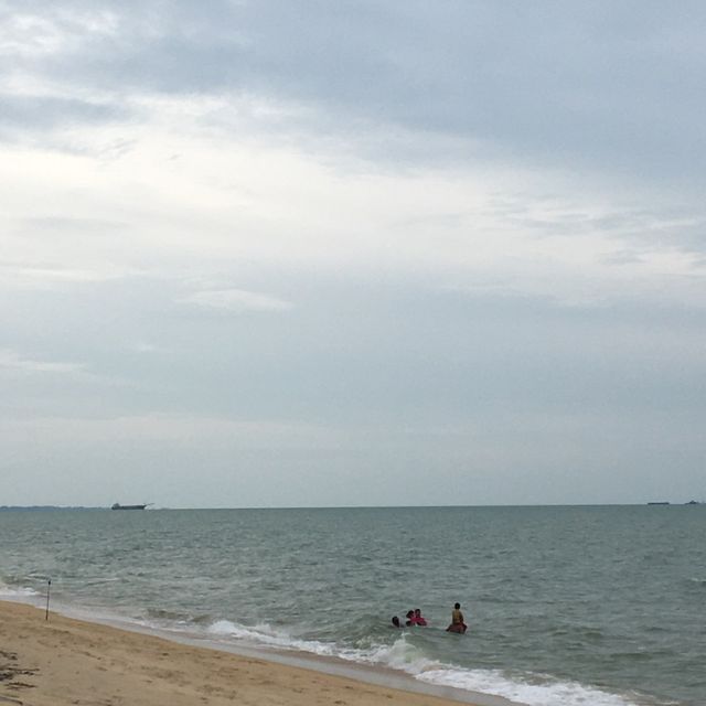 Beach of Whispering Breeze!