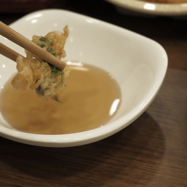 必點鮮美砂鍋粥配炸饅頭