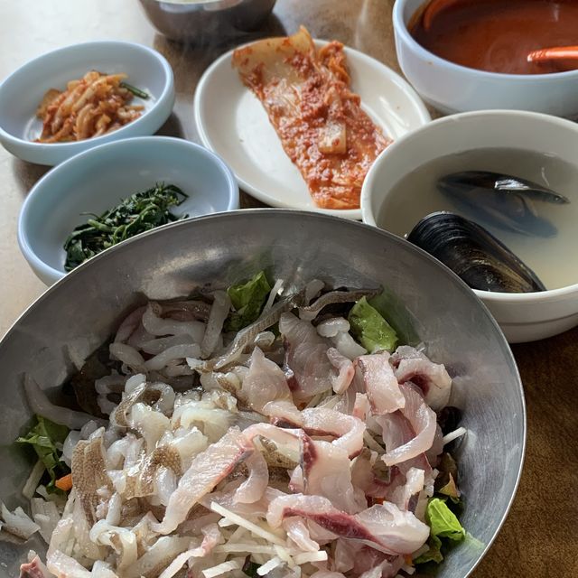 용산회식당, 경주