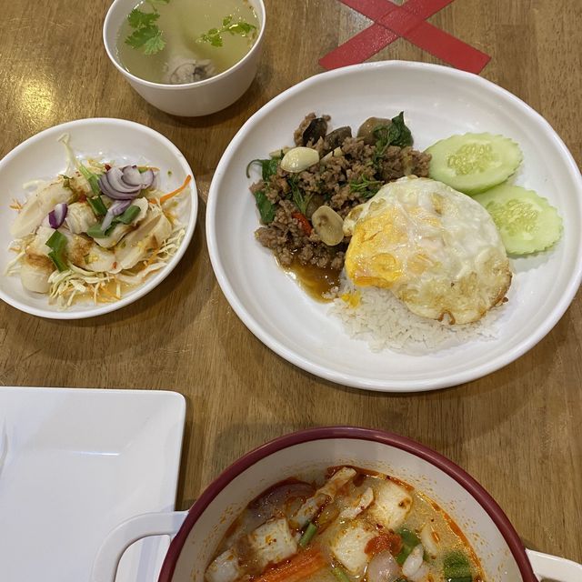 YUM SAAP - Thai restaurant at Terminal 21