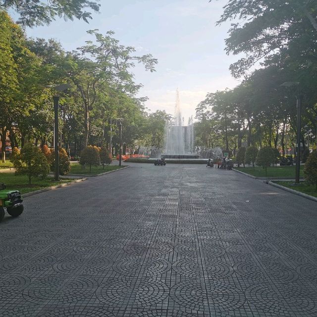 海防著名拍照景點—阮平謙城市公園