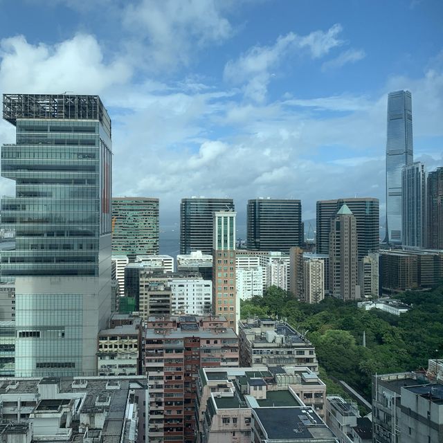 鬧市中的悠閑  