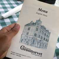 해외여행 중 들려보면 좋을 덴마크 오덴세 맛집 Grønttorvet