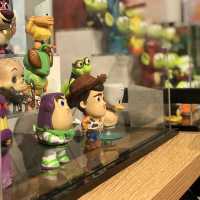 等了很久才搶到位置的Pixar 展覽！