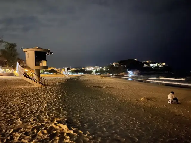 夜遊石澳沙灘